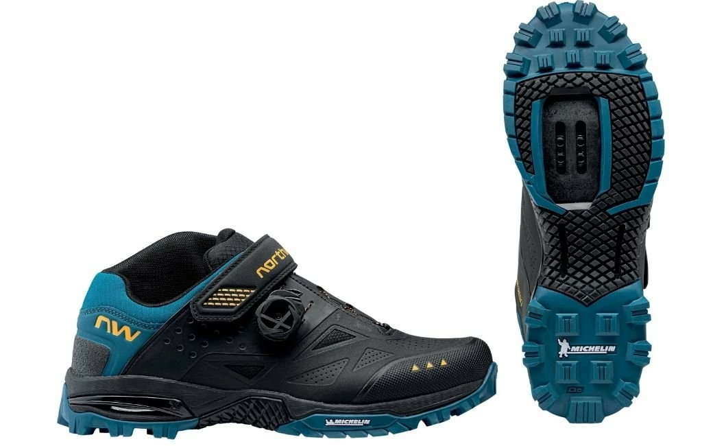 Chaussures VTT NORTHWAVE Enduro MID 2 Noir/Bleu 1 Chaussures VTT NORTHWAVE Enduro MID 2 Noir/Bleu