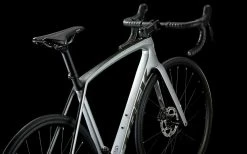 Vélo De Route TREK Emonda SL 5 Disque Gris/Chrome - 2022 -Cheap Vélo Store velo de route trek emonda sl 5 disque grischrome 2022 2