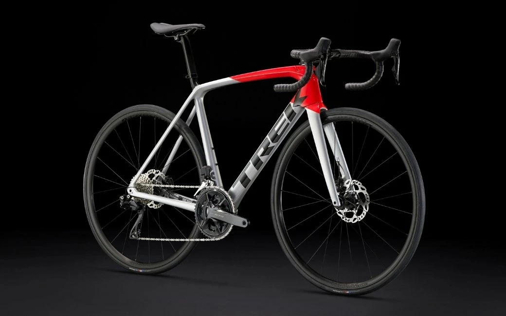 Vélo De Route TREK Emonda SL 6 Di2 Gris/Rouge - 2023 2 Vélo De Route TREK Emonda SL 6 Di2 Gris/Rouge - 2023 – Image 2