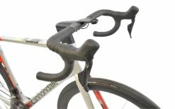 Vélo Route CANNONDALE SuperSix EVO Carbon Disc Ultegra Di2 Gris/Rouge - 2022 9 Vélo Route CANNONDALE SuperSix EVO Carbon Disc Ultegra Di2 Gris/Rouge - 2022 -Cheap Vélo Store velo route cannondale supersix evo carbon disc ultegra di2 grisrouge 2022 3
