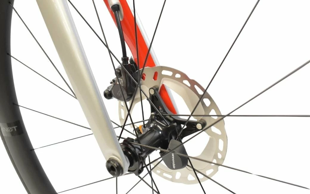 Vélo Route CANNONDALE SuperSix EVO Carbon Disc Ultegra Di2 Gris/Rouge - 2022 6 Vélo Route CANNONDALE SuperSix EVO Carbon Disc Ultegra Di2 Gris/Rouge - 2022 – Image 6