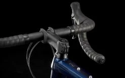 Vélo Route Trek Domane AL 2 Disque Bleu - 2022 -Cheap Vélo Store velo route trek domane al 2 disque bleu 2022 2